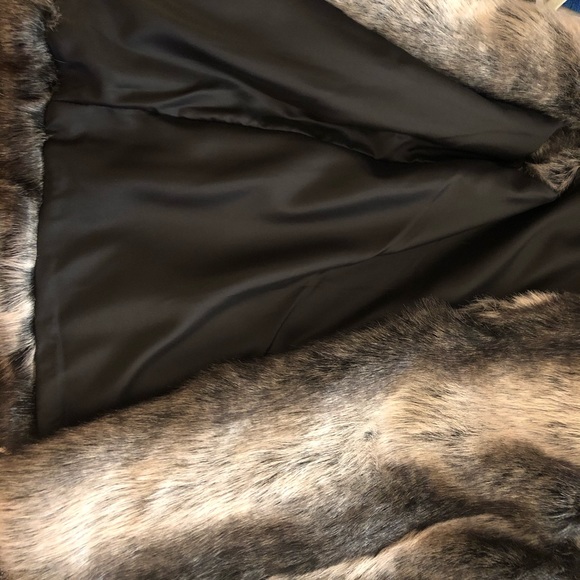 Faux fur vest - Picture 4 of 4